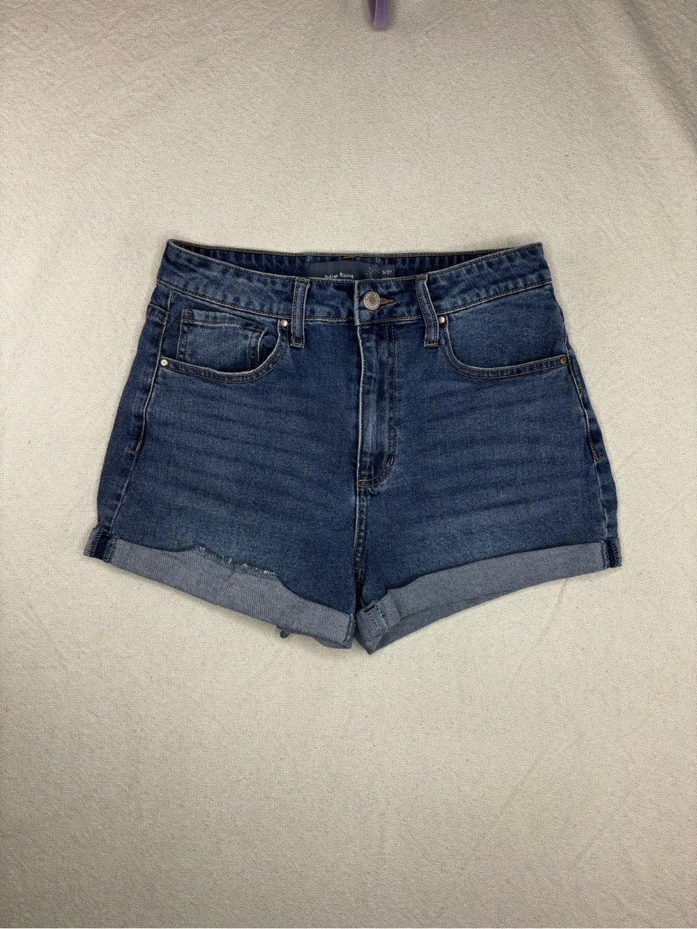 Indigo rising women’s size 5/27 Jean shorts